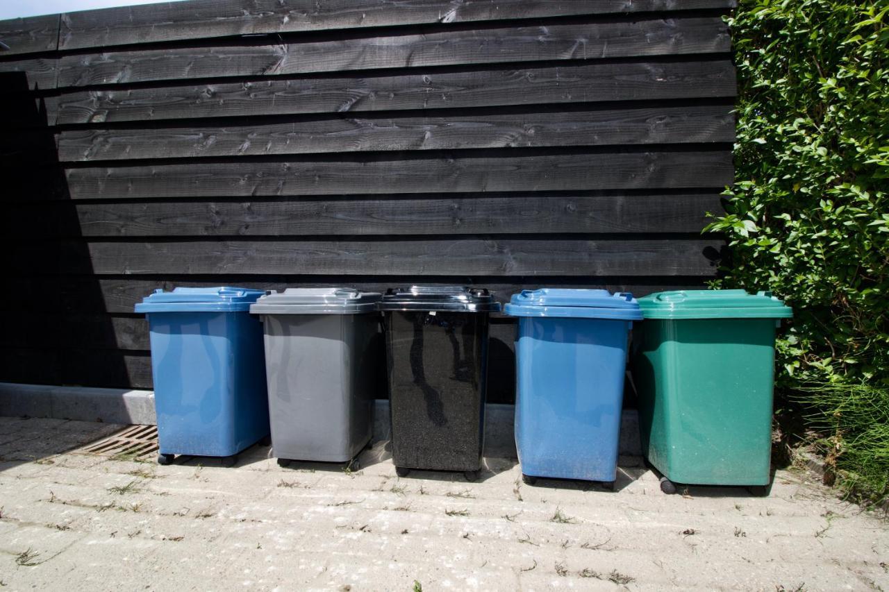 Zeeuws Huisje Serooskerke  Buitenkant foto